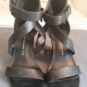 GAP leather wedge sandal with wooden heel